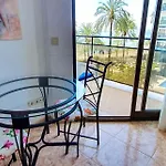 アパート Skol 203. One Bedroom In Edificio Skol Building