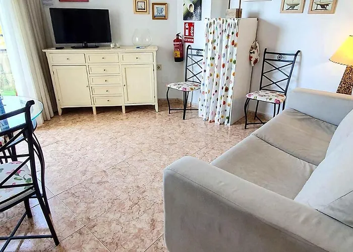 アパート Skol 203. One Bedroom In Edificio Skol Building マルベーリャ