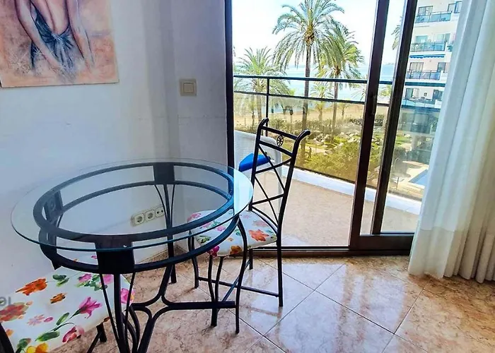 アパート Skol 203. One Bedroom In Edificio Skol Building